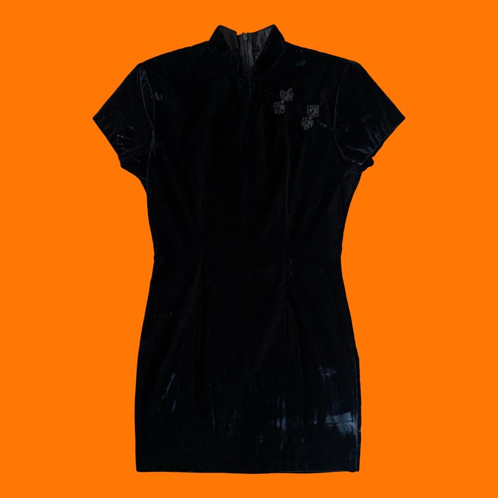 90's vintage black velvet cheongsam mini dress 9/10 my Michelle *flaws*